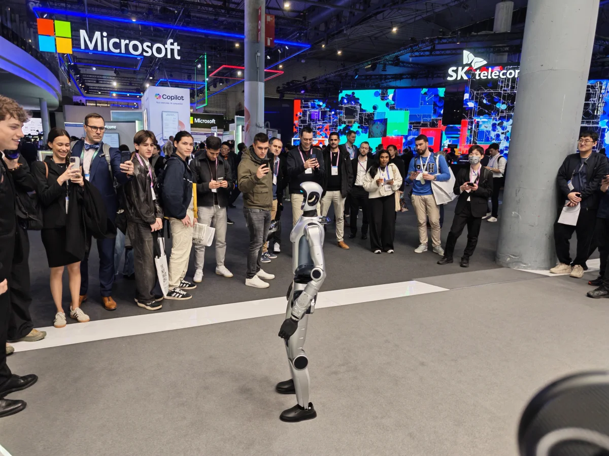 A HONOR humanoid robotja az MWC 2026 egyik legnagyobb látványossága volt