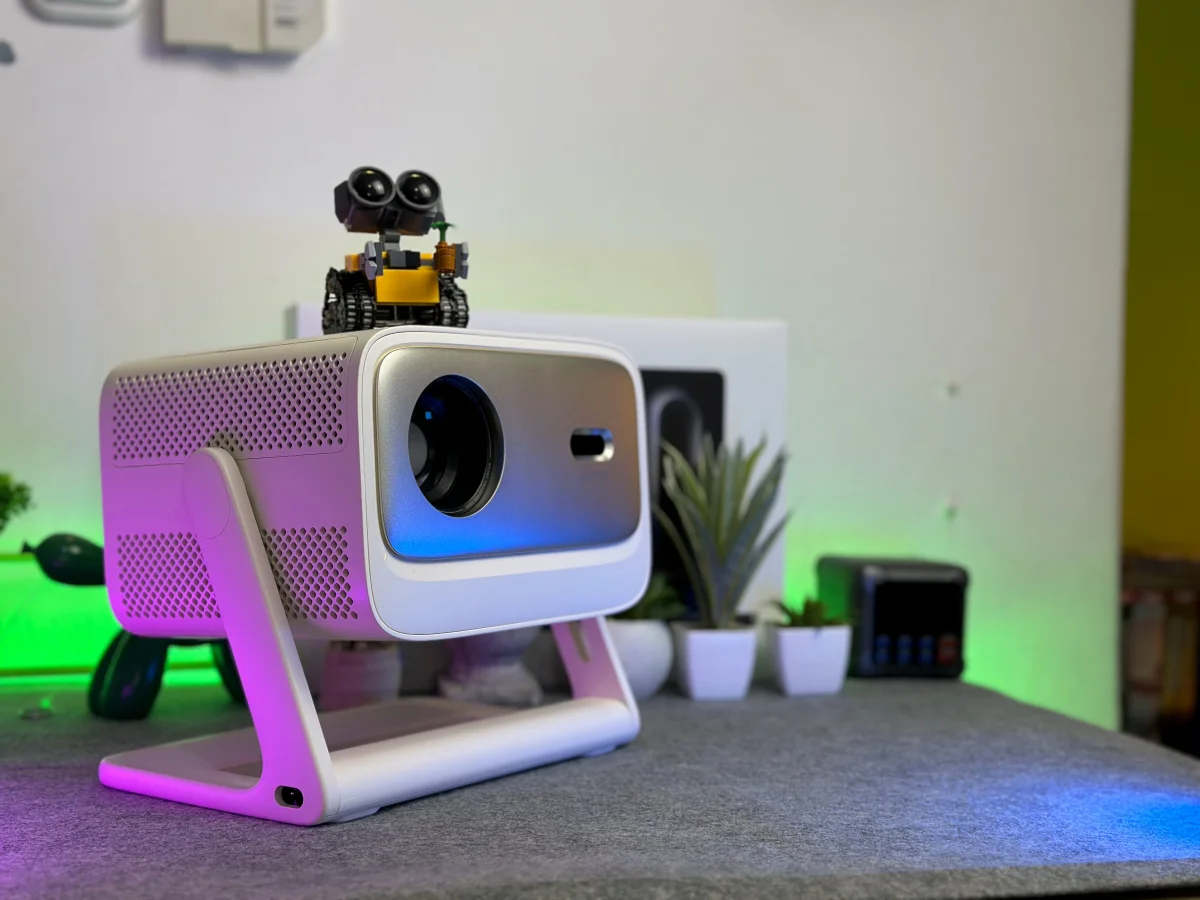 Wanbo Vali 1 Pro teszt: a projektor, ami nem akar többnek látszani, mint ami – és azt nagyon jól csinálja